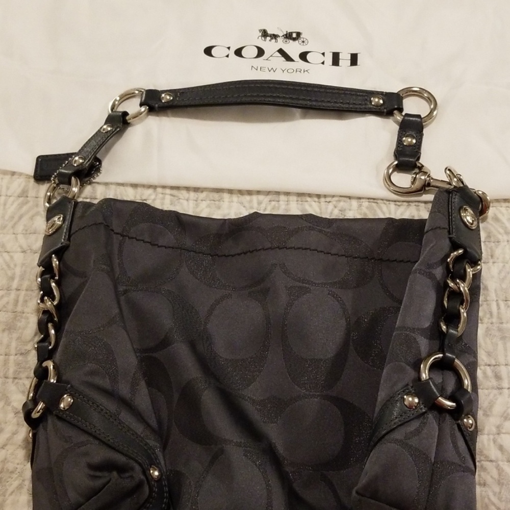 Coach purse - Picture 4 of 9
